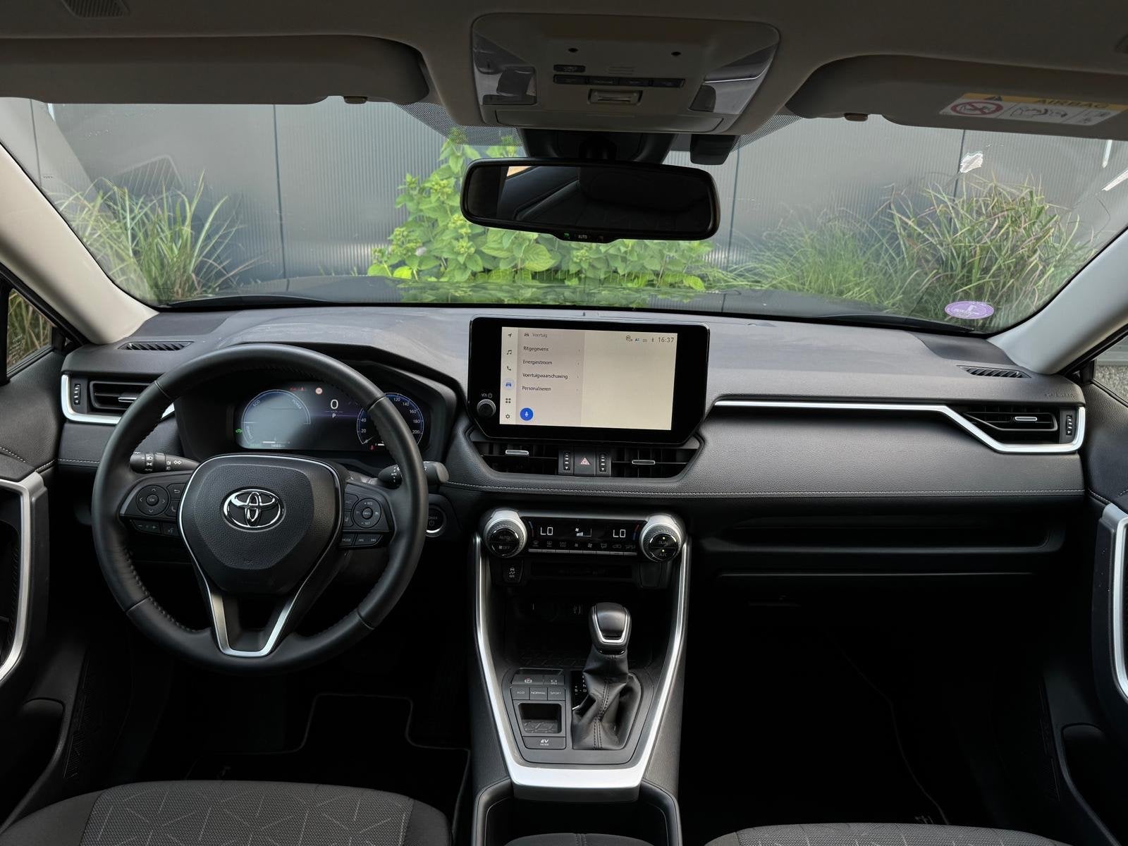 Toyota RAV4 2.5 MHEV Dynamic 2025 GARANTIE | TREKHAAK | NAVI, Automaat, Stof, Gebruikt, Zwart