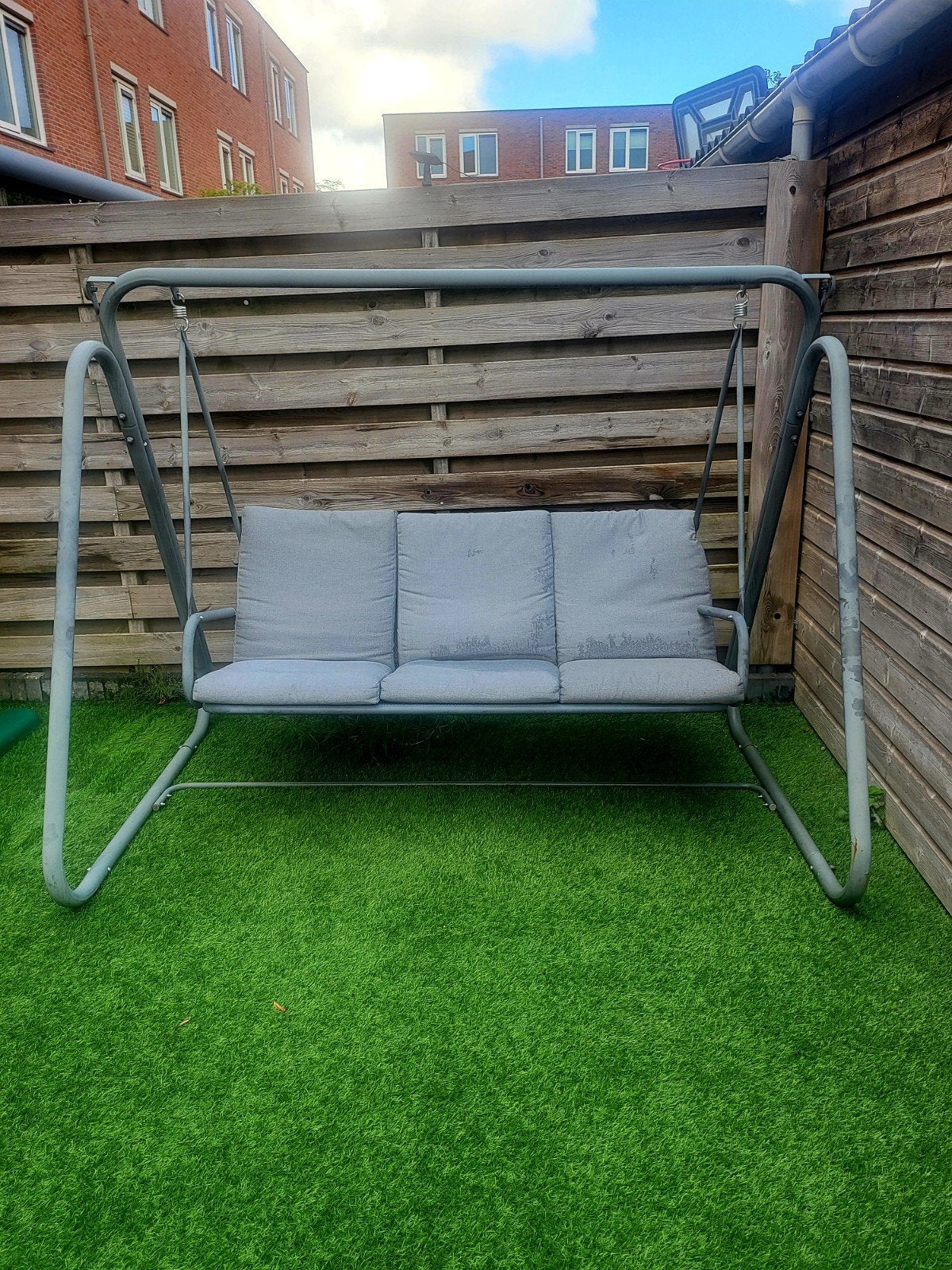 Comfortabele schommelbank voor de tuin, Tuin en Terras, Ophalen, Gebruikt, Metaal, Schommelbank