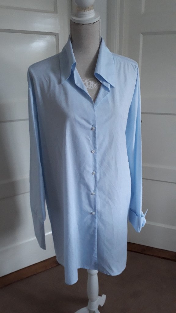 Mooie lichtblauwe blouse van La Kerko    maat 54, Blouse of Tuniek, Zo goed als nieuw, La Kerko, Verzenden
