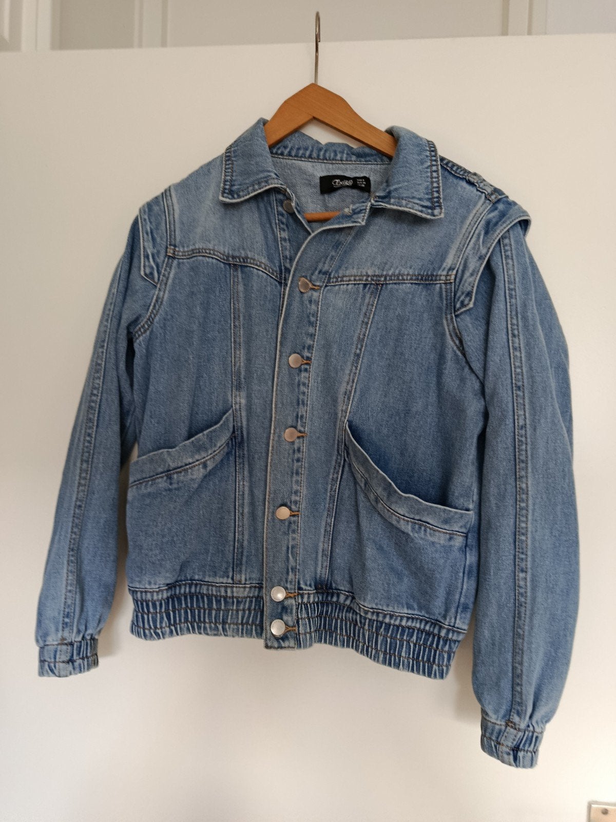 Spijkerjas mt s zgan van toxik, Ophalen of Verzenden, Zo goed als nieuw, Maat 38/40 (M), Blauw