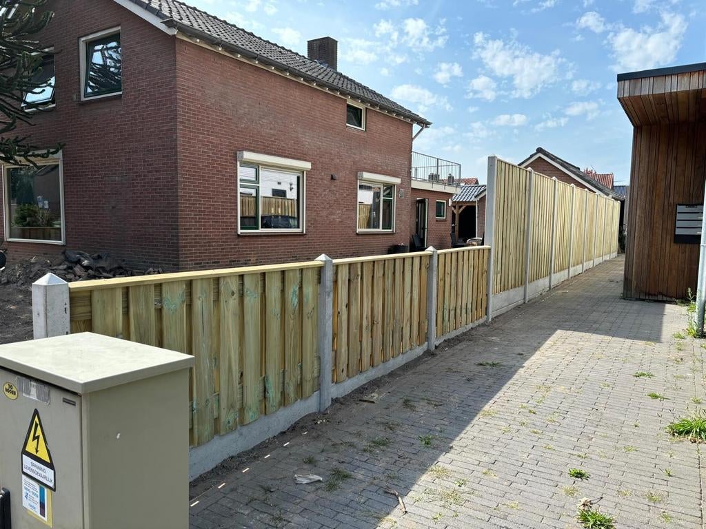 Schutting vakkundig laten plaatsen, Tuin en Terras, Schuttingen, Nieuw, Hout, 1 tot 2 meter, 6 meter of meer, Ophalen of Verzenden