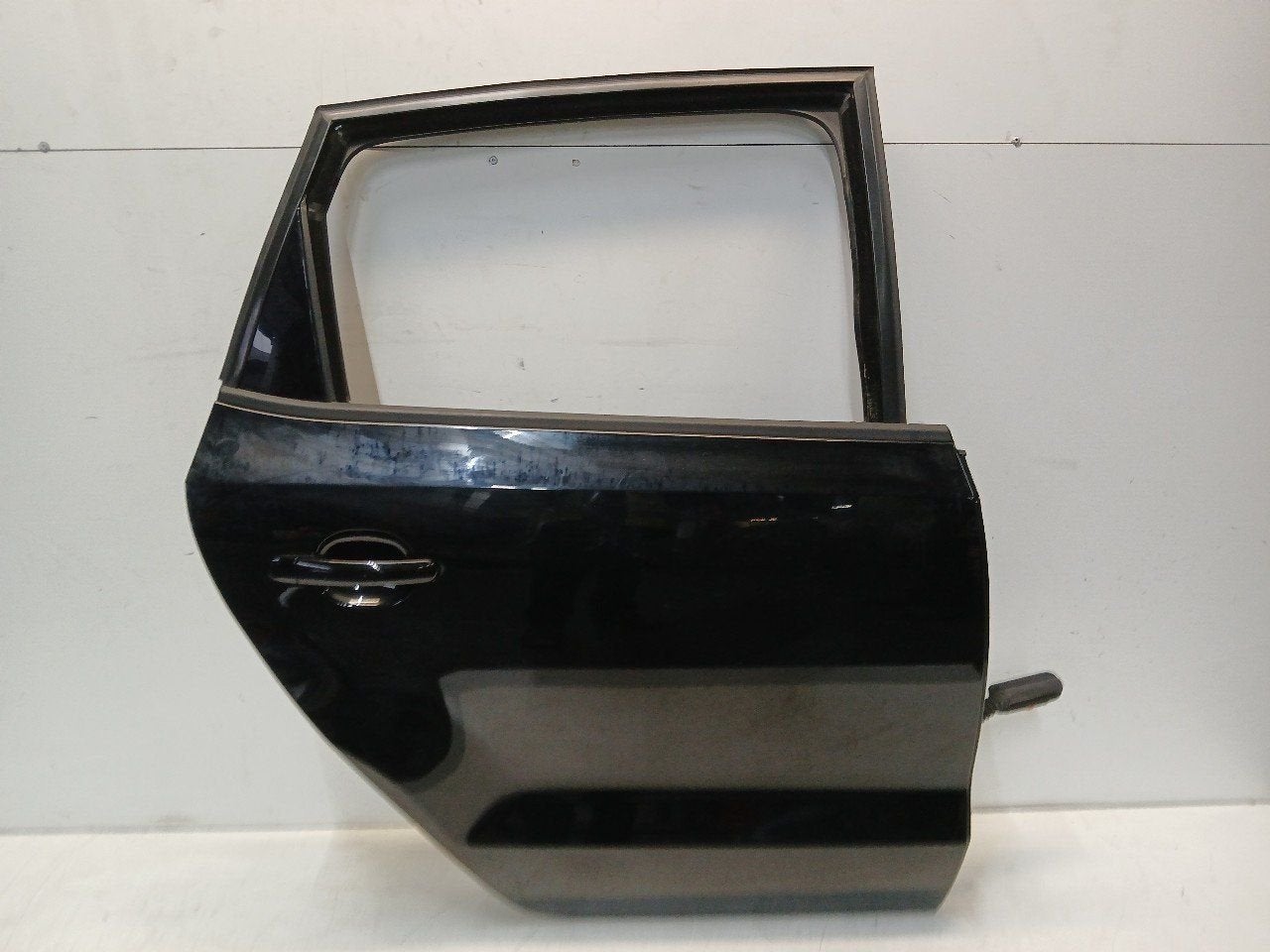 Portier rechts achter Volkswagen Polo, Auto-onderdelen, Onderdelen@venauto.nl, Van der Ven Autorecycling B.V., Gebruikt, Ettenseweg 76, 4706 PB Roosendaal, The Netherlands