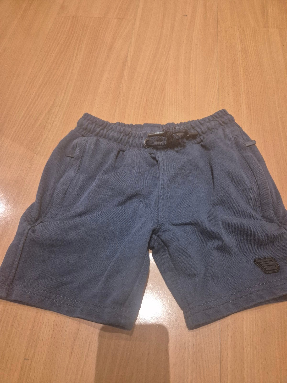Ballin Shorts Maat 140 met unieke 'Designersvlekken', Broek, Gebruikt, Jongen of Meisje, Ophalen of Verzenden