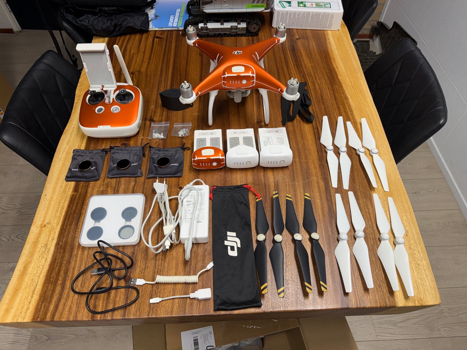 DJI Phantom 4 met 4 Accu’s en Tas, Audio, Tv en Foto, Ophalen, Gebruikt, Cameradrone, Extra accu('s)