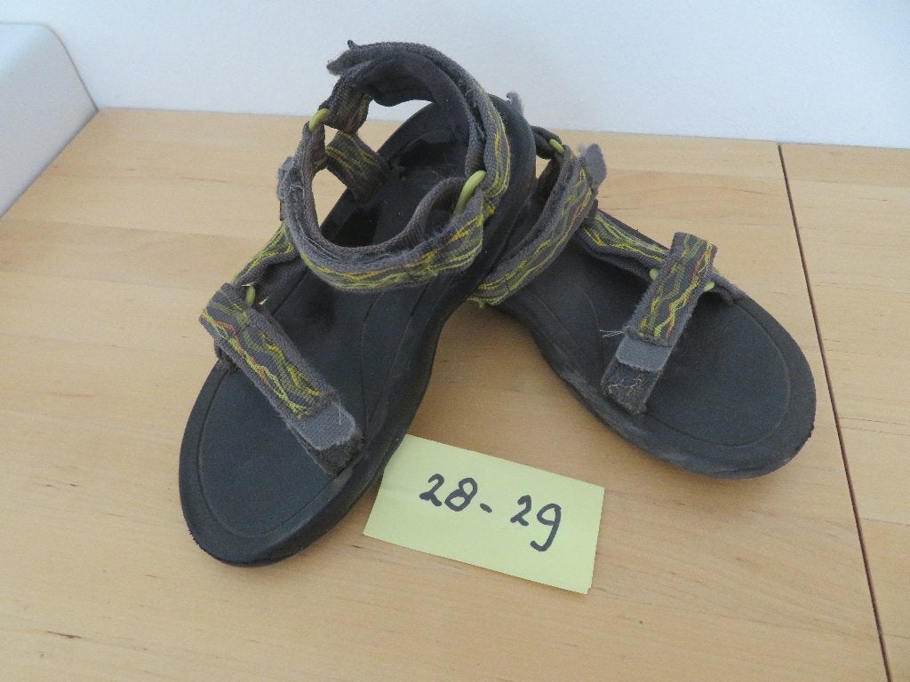 teva's maat 28 - 29    voetlengte 17,5-18 cm, Jongen of Meisje, Schoenen, Zo goed als nieuw, Teva