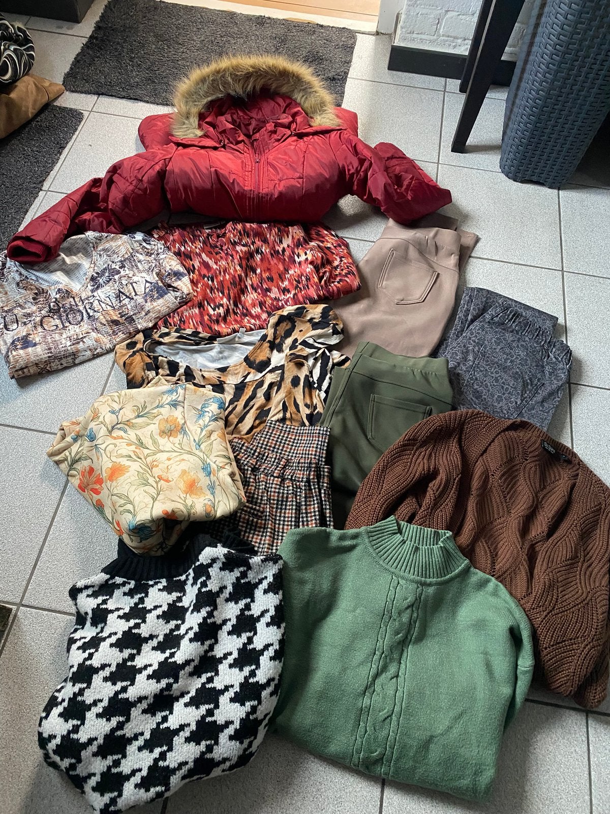 Kledingpakket maat m, Ophalen of Verzenden, Zo goed als nieuw, Maat 38/40 (M)