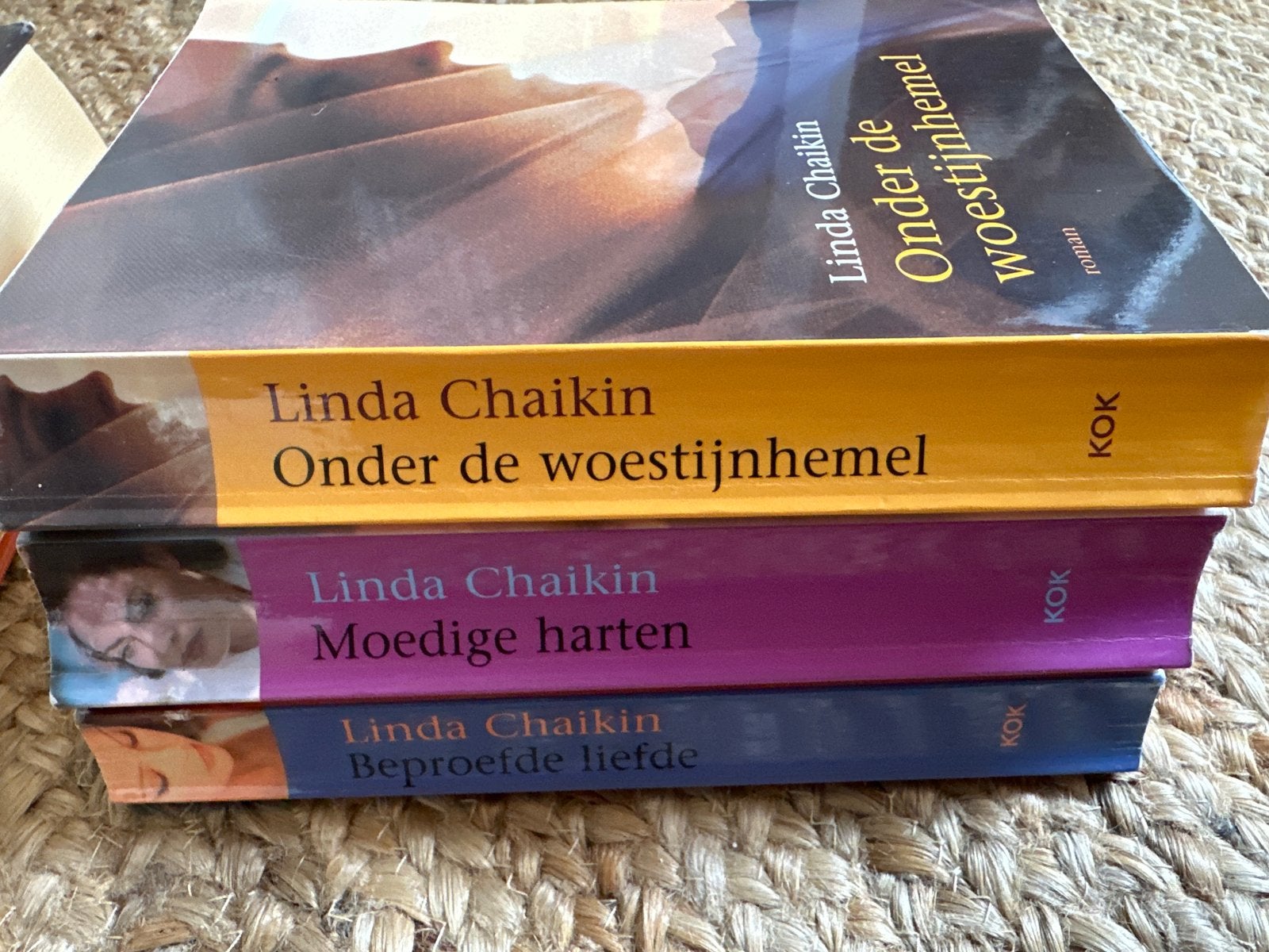 Linda Chaikin - Onder de woestijnhemel trilogie, Boeken, Romans, Gelezen, Nederland, Ophalen of Verzenden