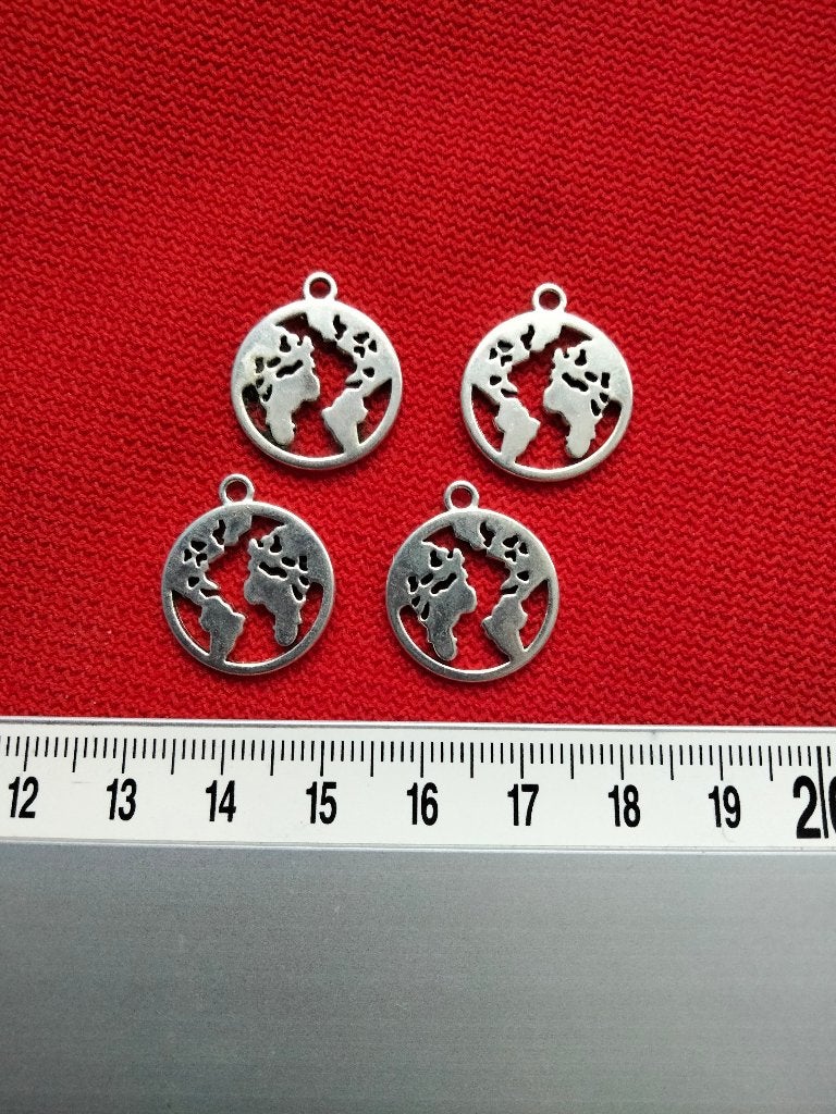 4x Wereldbol Bedel Hanger Zilverkleurig, Ophalen, Overige materialen, Overige voorstellingen, Nieuw