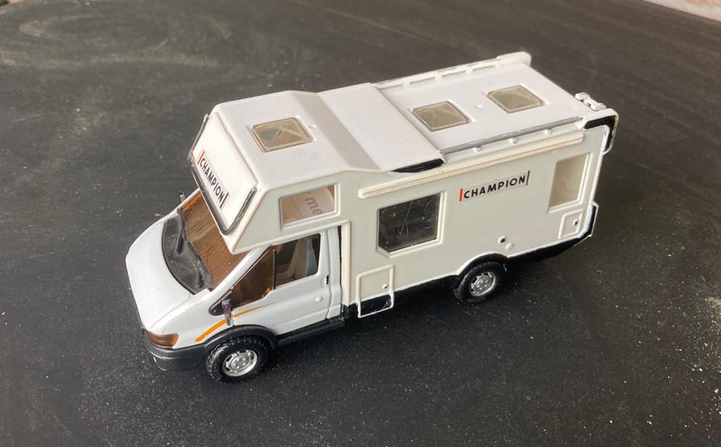 Ford Transit miniatuur camper, Hobby en Vrije tijd, Modelauto's | 1:43, Ophalen of Verzenden, Gebruikt, Overige typen, Overige merken