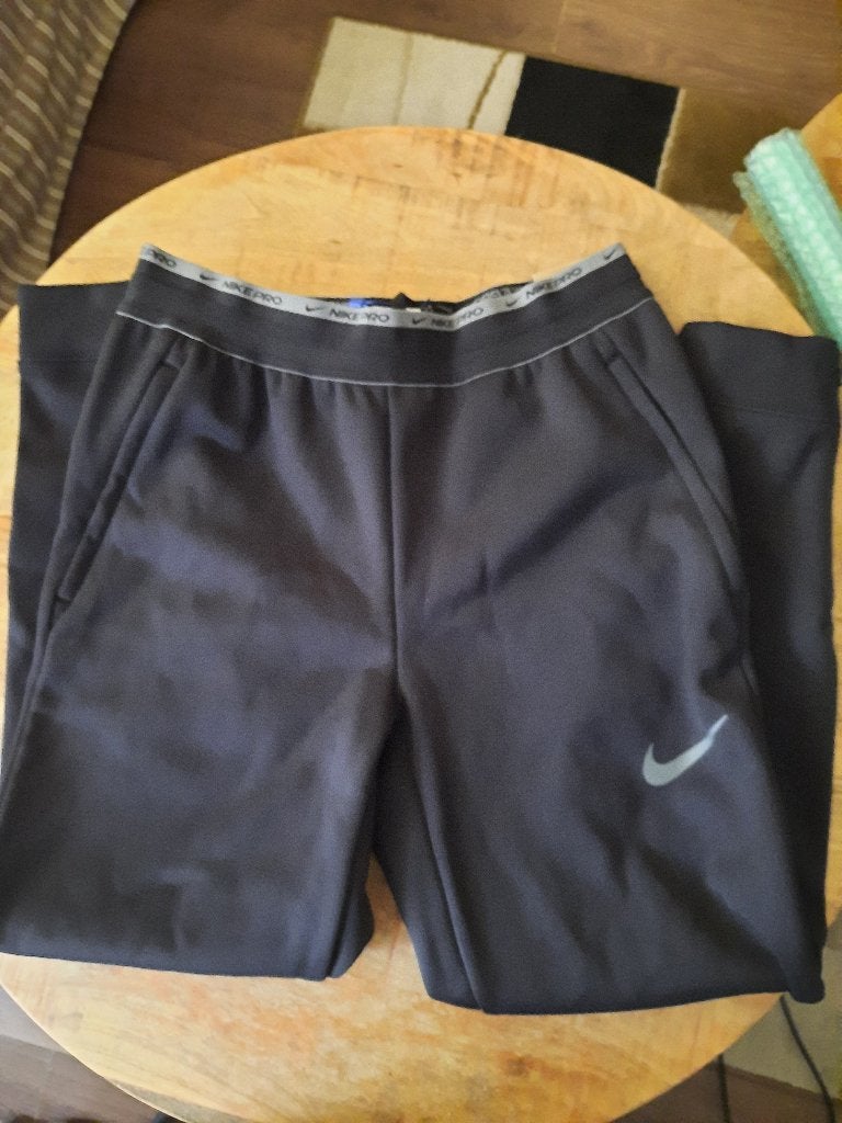Nike Pro Therma-FIT Trainingsbroek – Maat S (Zwart), Ophalen of Verzenden, Zo goed als nieuw, Maat 46 (S) of kleiner, Handschoenen