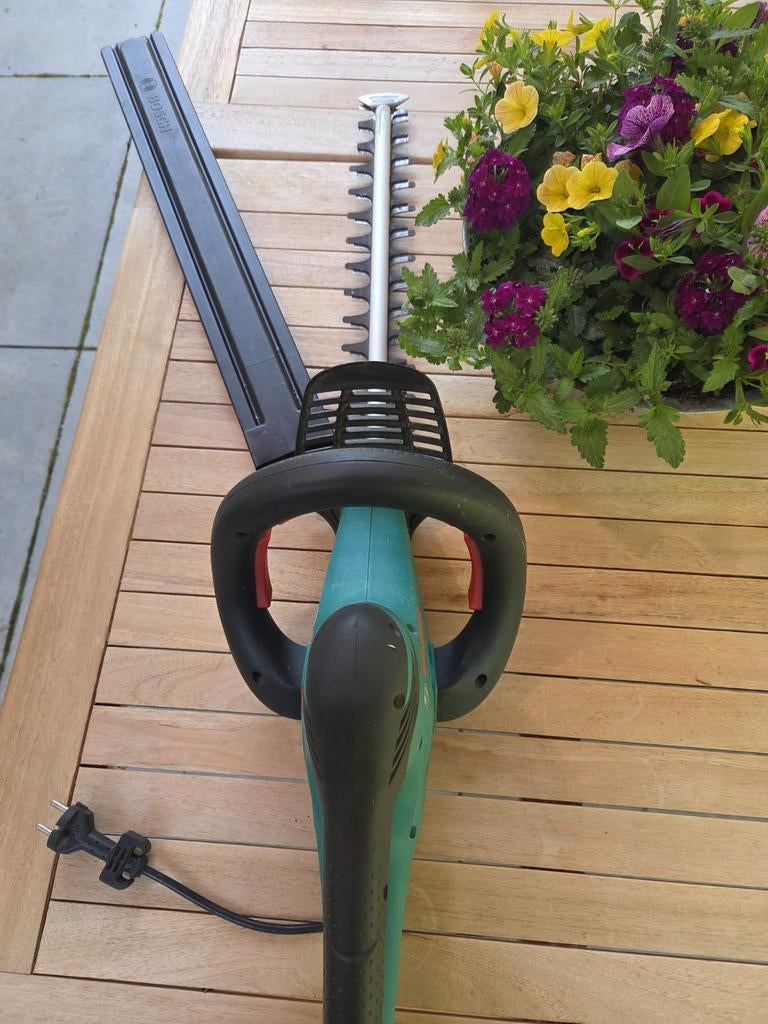 Bosch Heggenschaar AHS 45-26 - 50cm zwaardlengte, Tuin en Terras, Heggenscharen, Ophalen of Verzenden, Gebruikt, Elektrisch