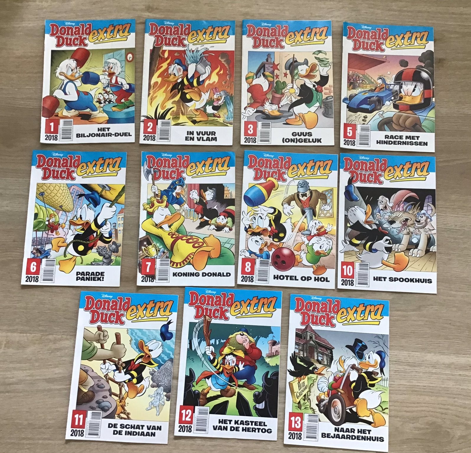 11 Donald Duck Extra tijdschriften uit 2018, Ophalen of Verzenden, Zo goed als nieuw, Donald Duck, Meerdere stripboeken