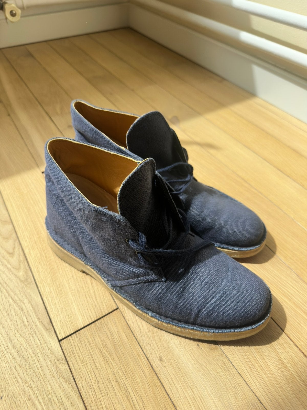 Clarks Desert Boots - Blauw Canvas - Maat 42, Blauw, Boots, Ophalen of Verzenden, Zo goed als nieuw