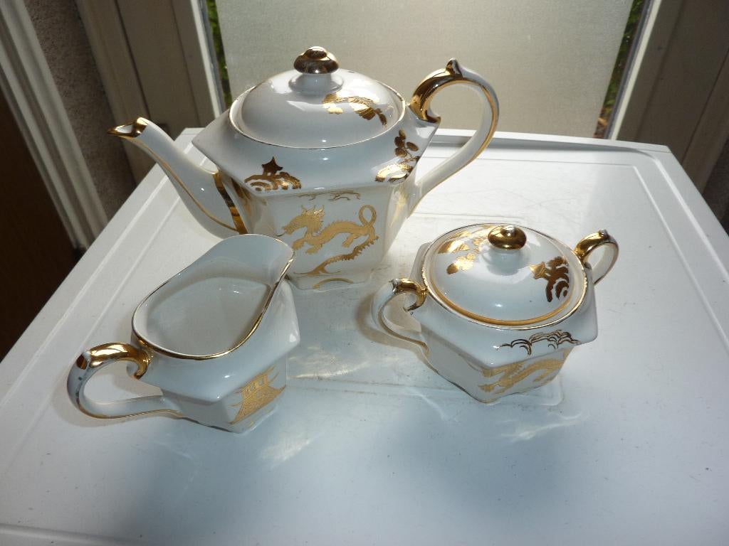 vintage japans theeservies porcelein gouddruk, Antiek en Kunst, Ophalen of Verzenden