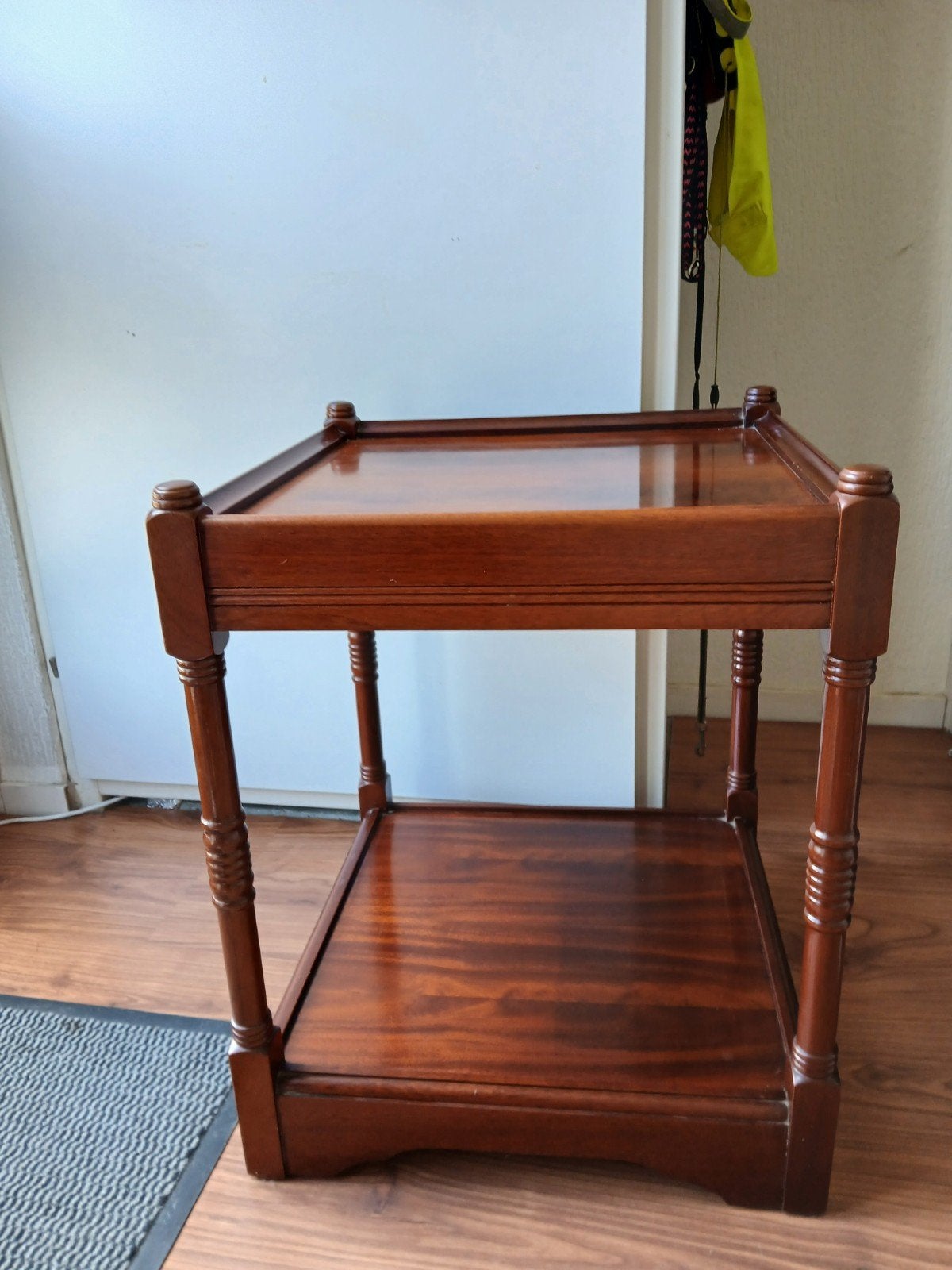 Mahonie bij zettafel, Ophalen, 25 tot 50 cm, Rechthoekig