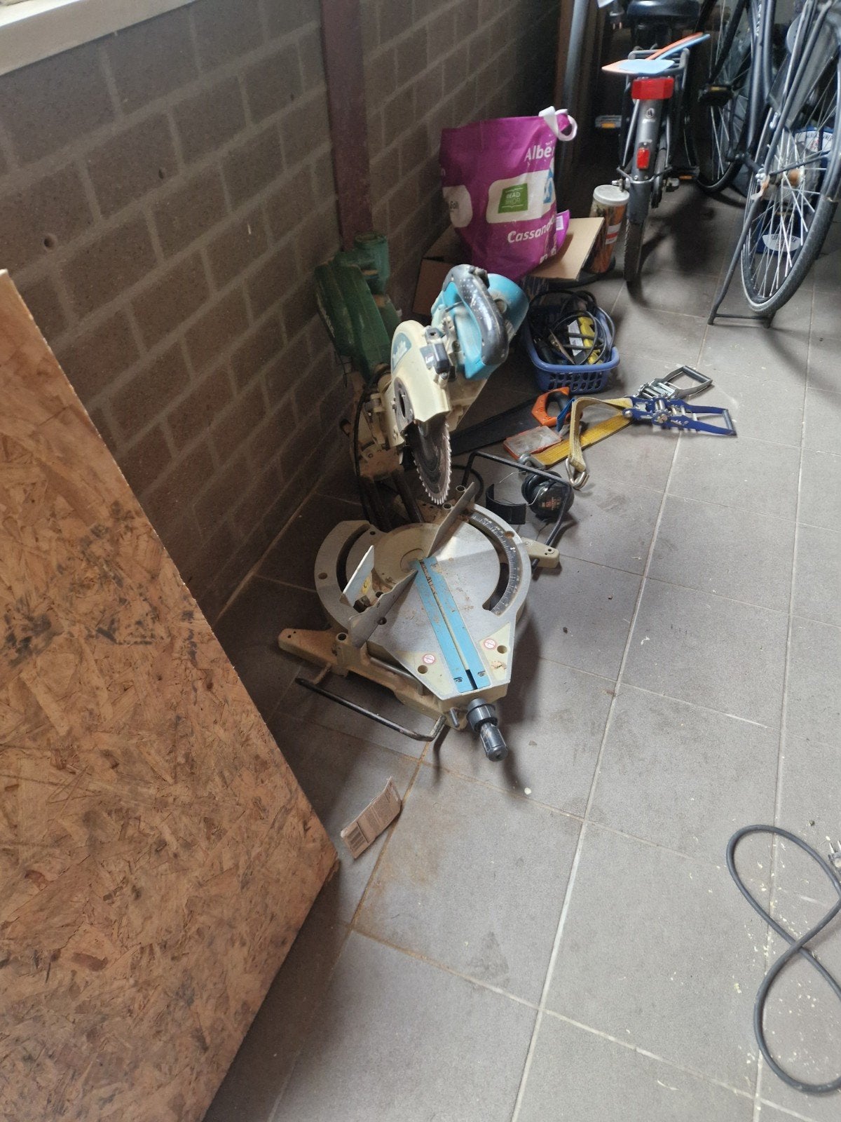 Makita Afkortzaag LS1214L - Gebruikt, Werkt Perfect, Doe-het-zelf en Verbouw, Gereedschap | Zaagmachines, Ophalen of Verzenden