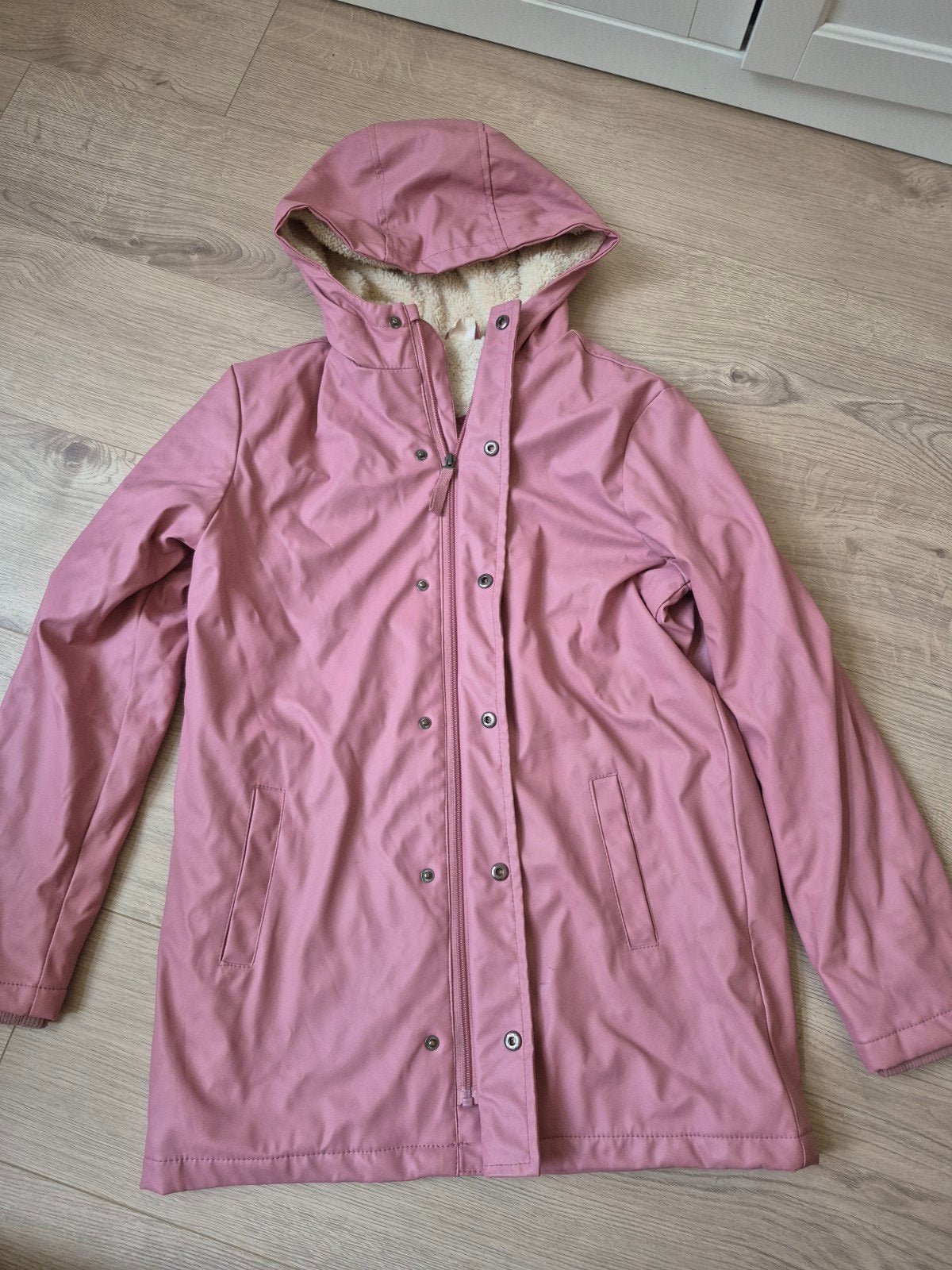 Roze regenjas met teddy voering - HEMA maat 158/164, Ophalen, Gebruikt, Meisje, Hema