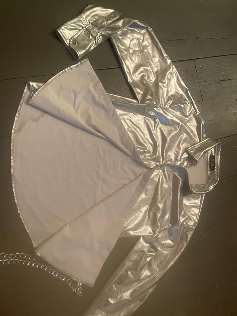 Zilverkleurig fout feest carnaval overhemd, Kleding | Heren, Ophalen of Verzenden, Zo goed als nieuw, Overige kleuren, Overige halswijdtes