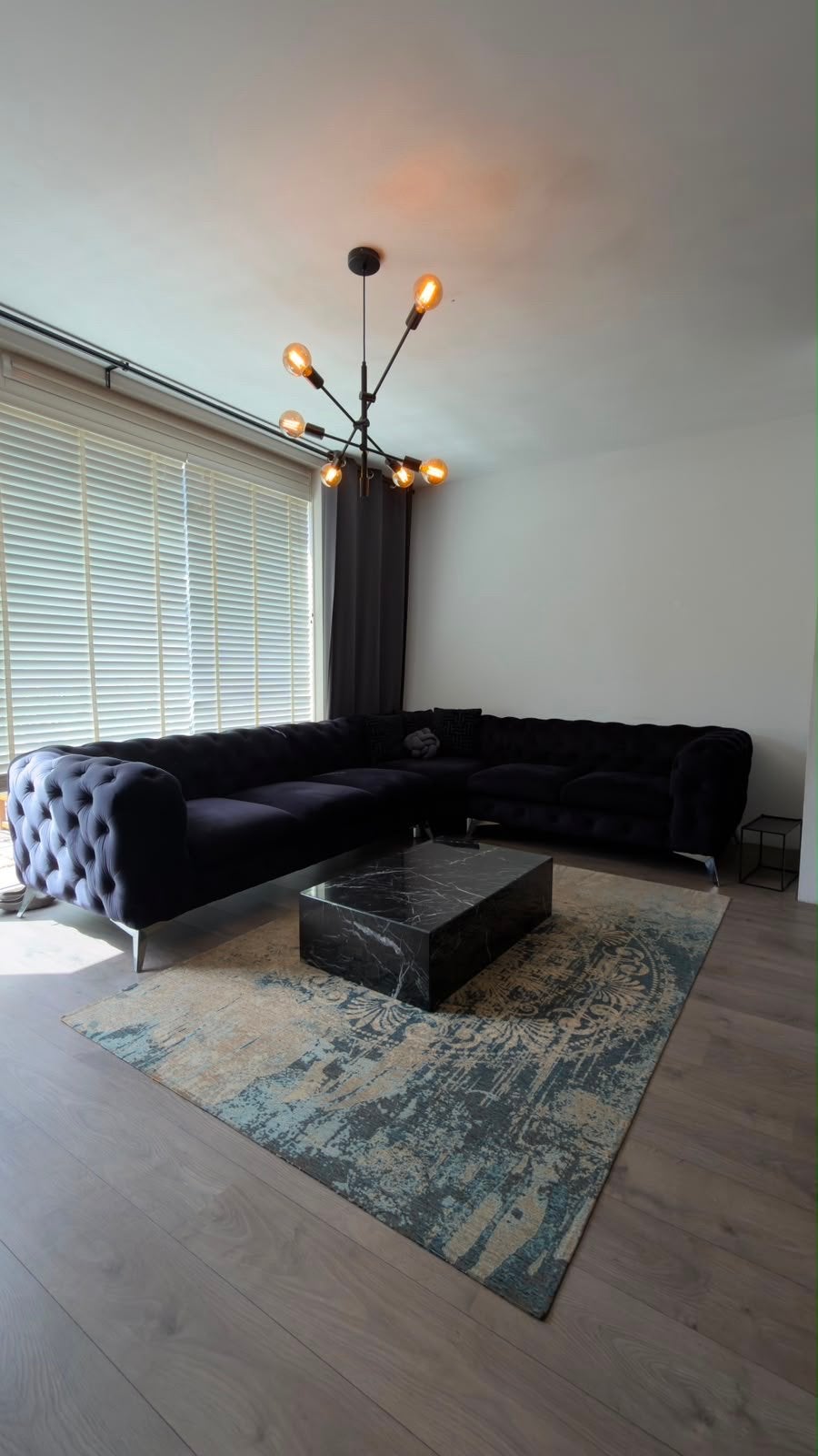 Moderne salontafel van zwart marmer, Overige materialen, 100 tot 150 cm, Zo goed als nieuw, 50 tot 100 cm