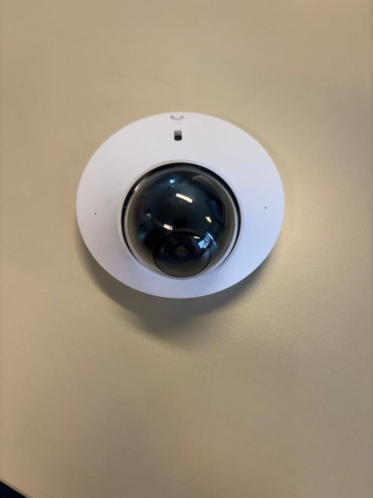 Ubiquiti UniFi Protect G5 Dome indoor en outdoor dome camera, Ophalen of Verzenden, Zo goed als nieuw