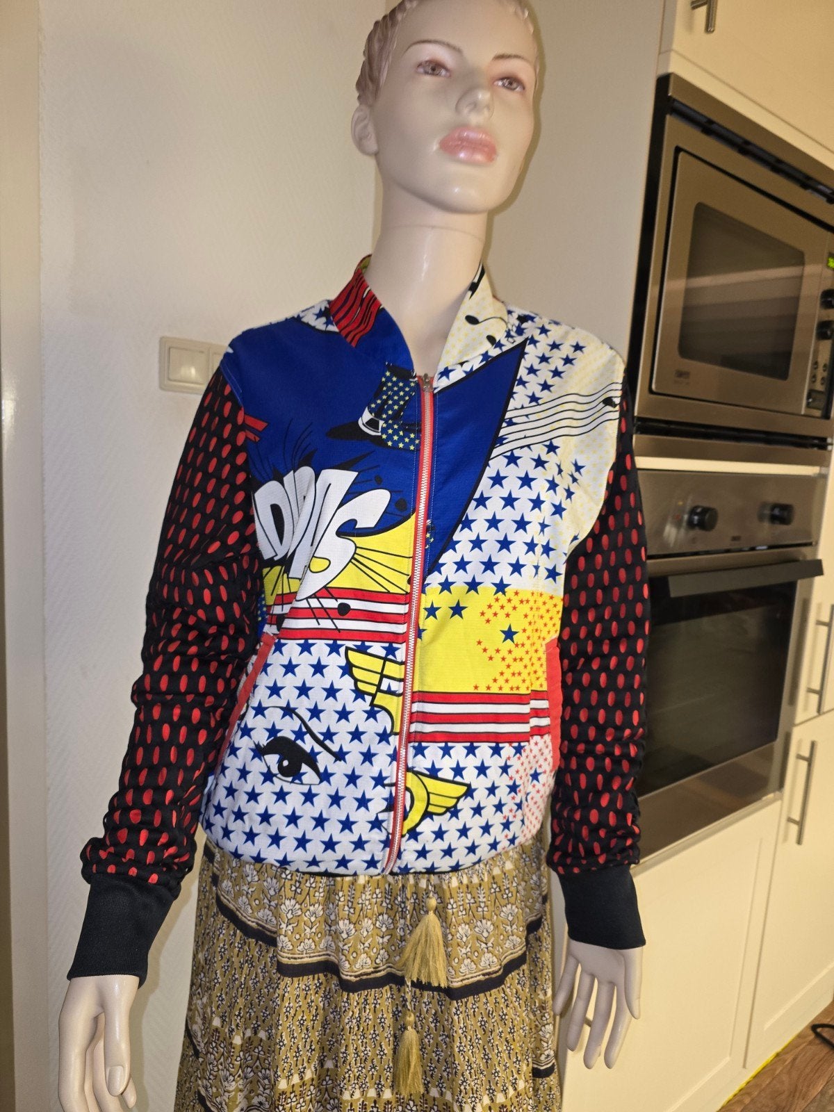 Adidas Rita Ora Bomberjack Pop Art Print Maat M, Kleding | Dames, Maat 38/40 (M), Ophalen of Verzenden, Zo goed als nieuw, Blauw