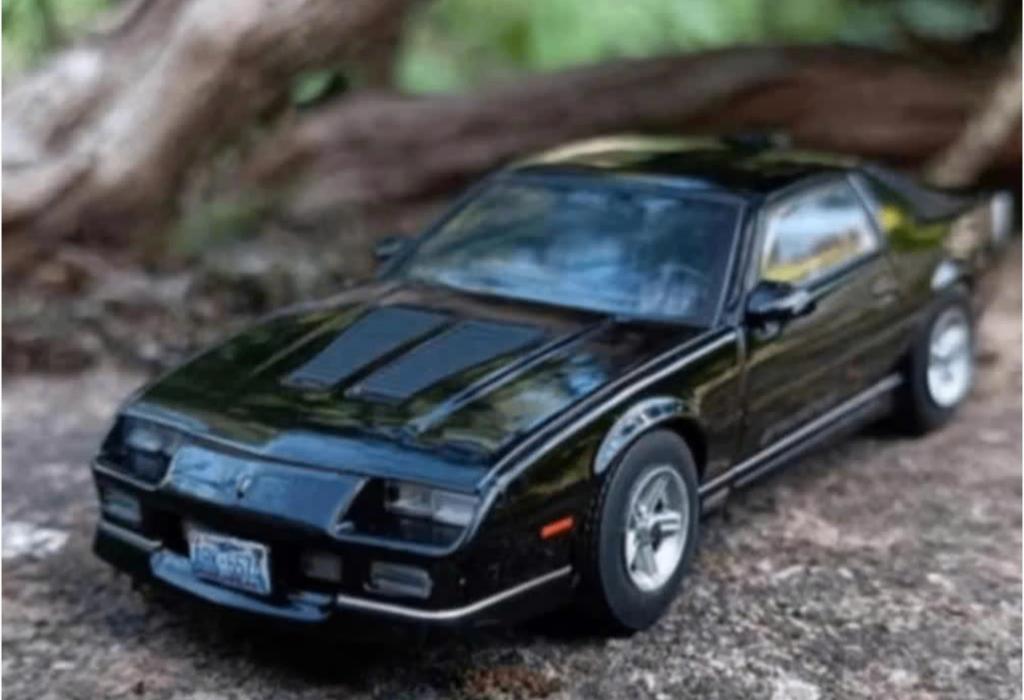Chevrolet Camaro IROC-Z 1986 schaal 1/43 American cars # 62, Verzenden, Nieuw, Auto, Overige merken
