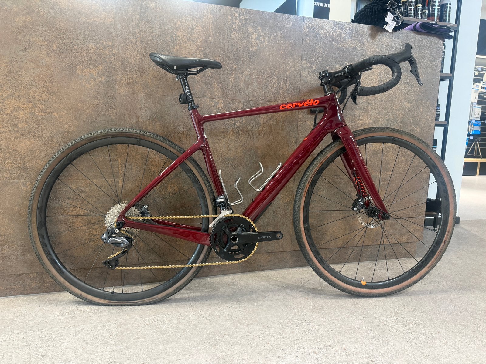 Cervélo Aspero Carbon Ultegra Di2 9TH Wave Avalon Wielset, 28 inch, Gebruikt, Carbon, Meer dan 20 versnellingen