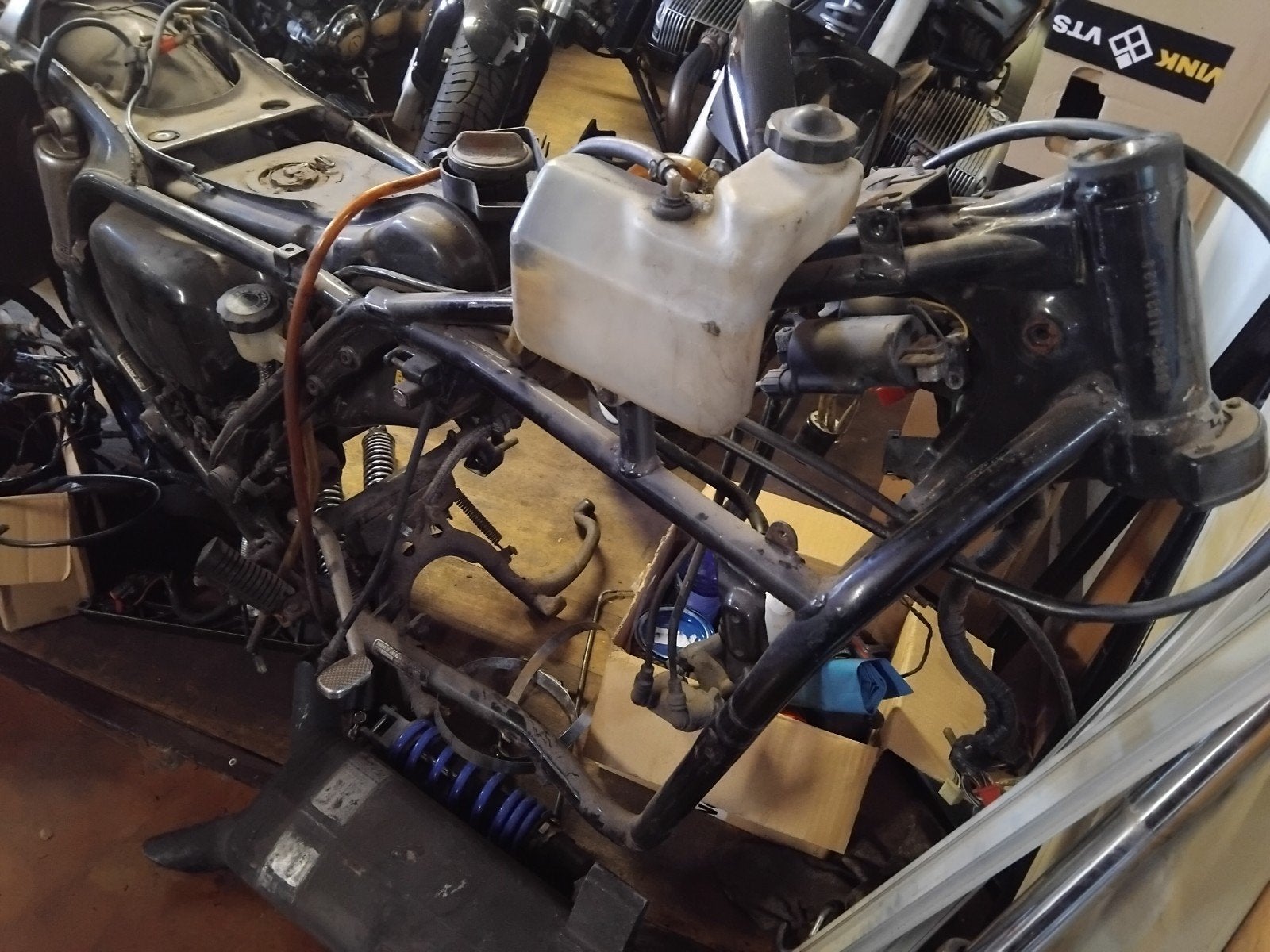 Honda Goldwing 1100 frame met kenteken 1981wielen, voorvork, Motoren, Gebruikt, Honda, Ophalen of Verzenden, Niet van toepassing, gebruikt onderdeel
