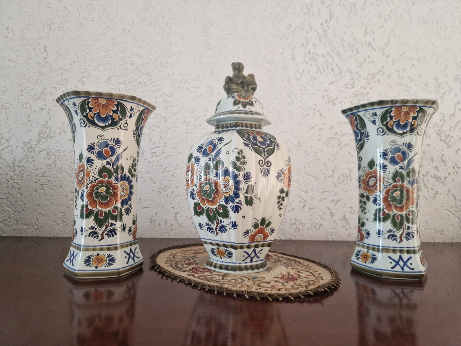 Driedelig vazen set., Ophalen