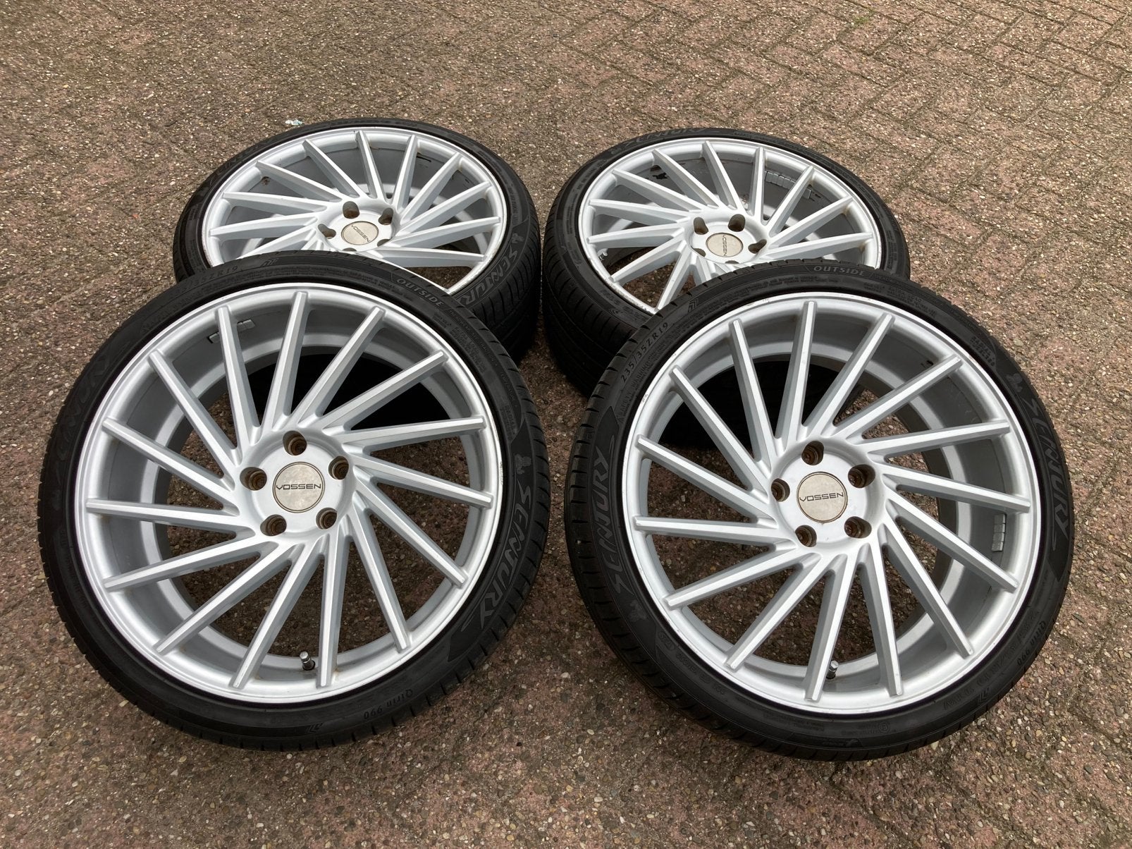 19 inch Audi A3 Volkswagen Golf, Caddy velgen + banden 5x112, Auto-onderdelen, Gebruikt, Banden en Velgen, 235 mm, Personenwagen