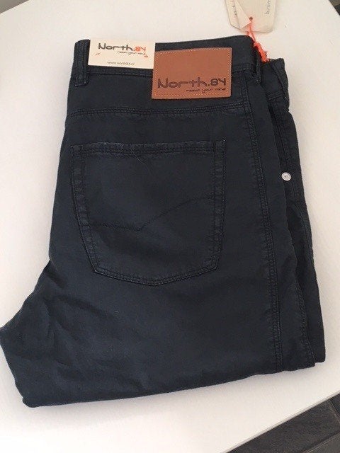 Nieuwe broek van North84 Santos navy maat 36/32, Kleding | Heren, Blauw, Nieuw, Overige maten, Ophalen of Verzenden