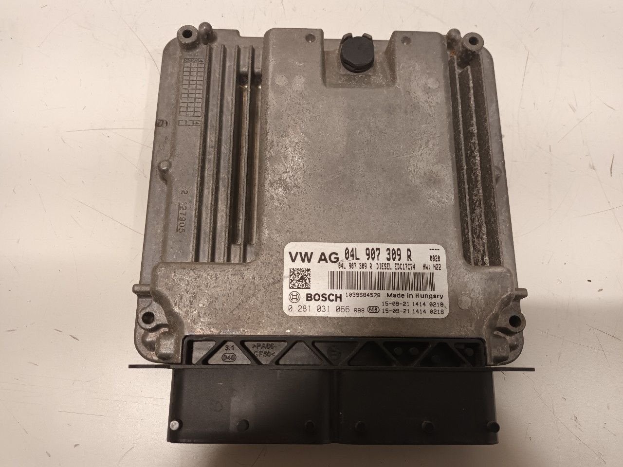 Computer motormanagement Volkswagen Passat, Onderdelen@venauto.nl, Van der Ven Autorecycling B.V., Gebruikt, Ettenseweg 76, 4706 PB Roosendaal, The Netherlands
