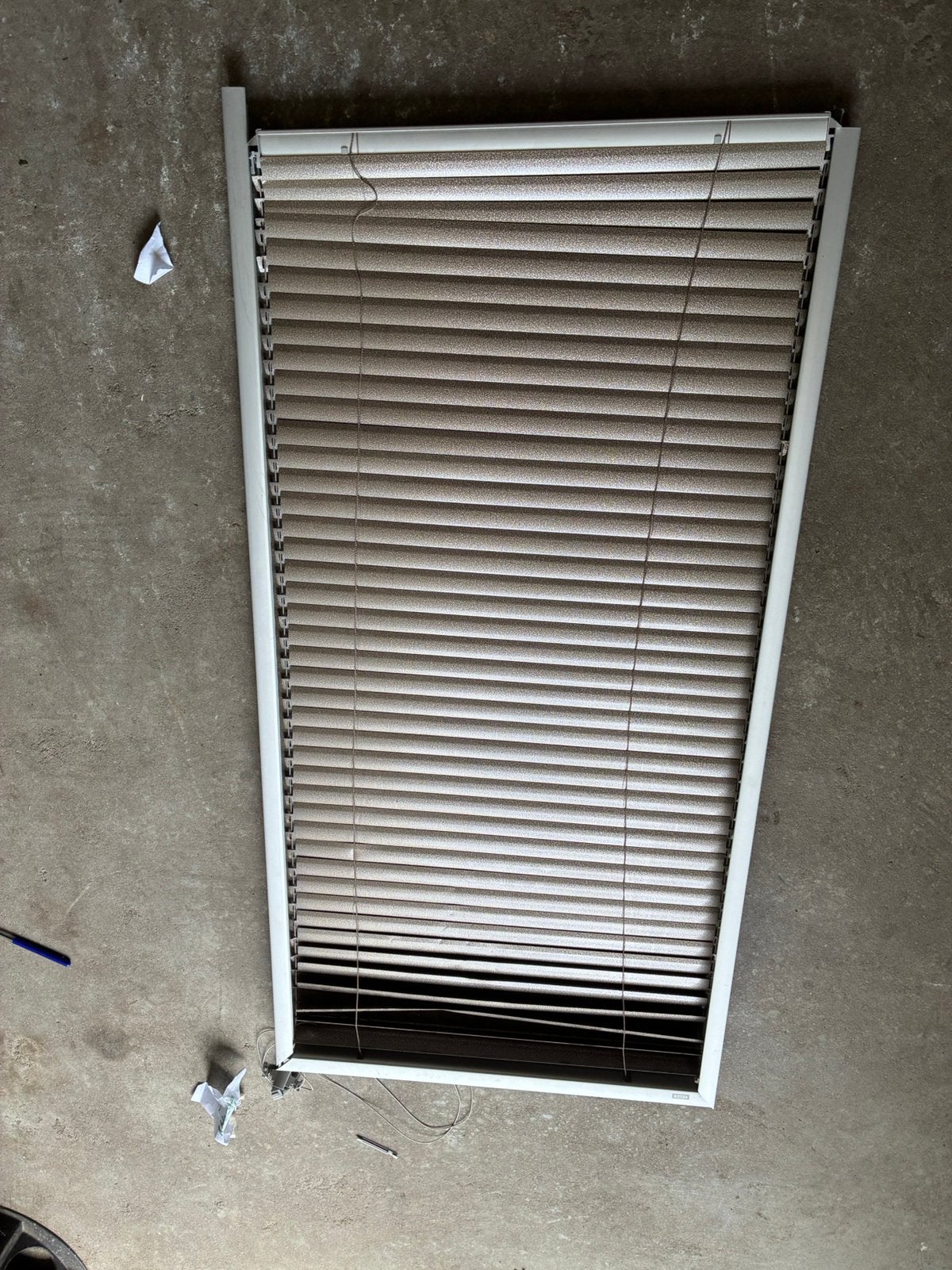 Gratis af te halen! 2 x luxaflex voor Velux dakraam, Ophalen, 50 tot 100 cm, Minder dan 100 cm