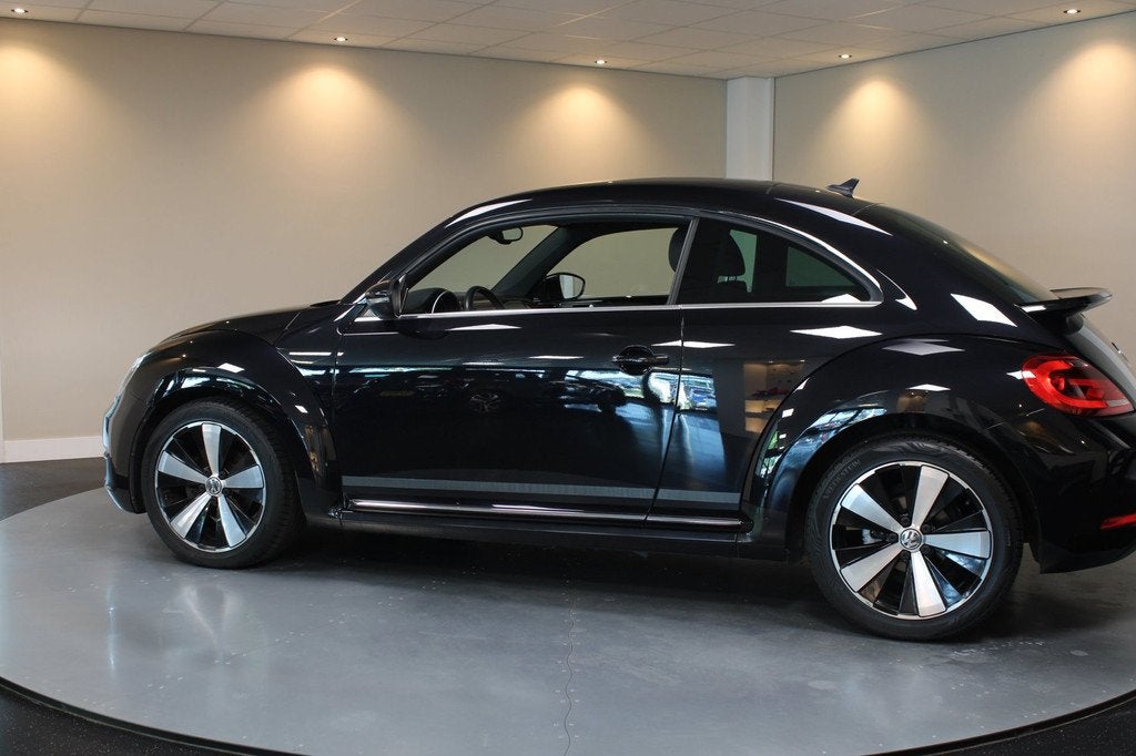 Volkswagen Beetle 1.4 TSI Sport BlueMotion *Automaat* 150Pk!, Auto's, Volkswagen, Gebruikt, 4 stoelen, Zwart, Voorwielaandrijving