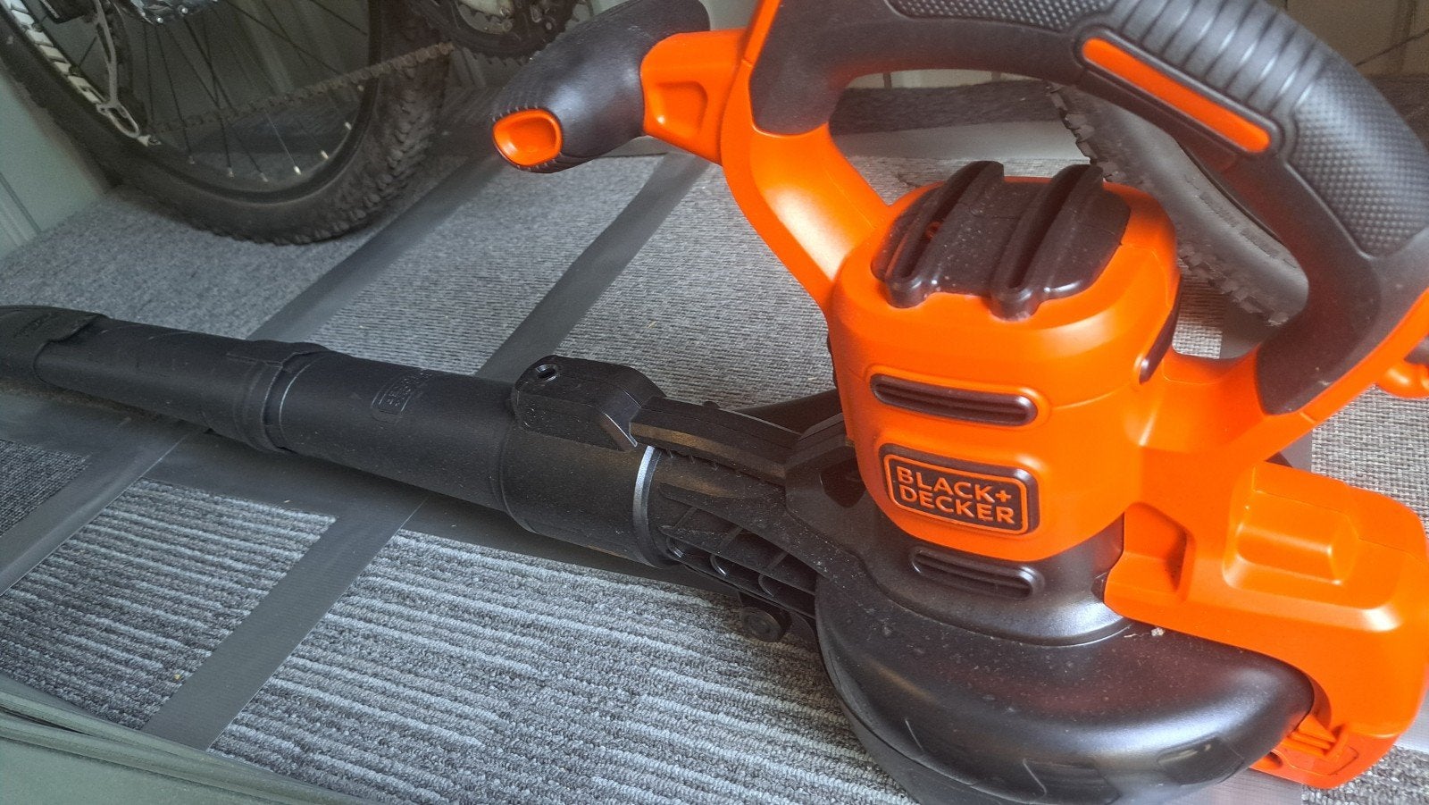 Black+Decker bladblazer - Elektrisch en handgedragen, Ophalen, Gebruikt, Elektrisch, Black+Decker