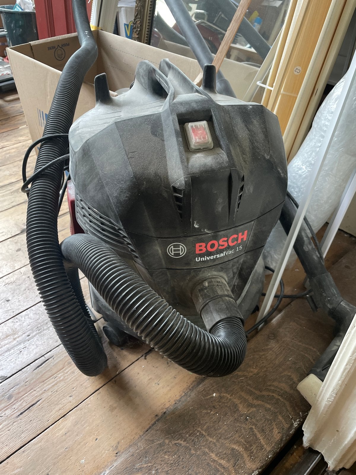 Bosch UniversalVac 15 Nat-/Droogzuiger, Witgoed en Apparatuur, Stofzuigers, Ophalen, Gebruikt, Bosch, Industriële stofzuiger
