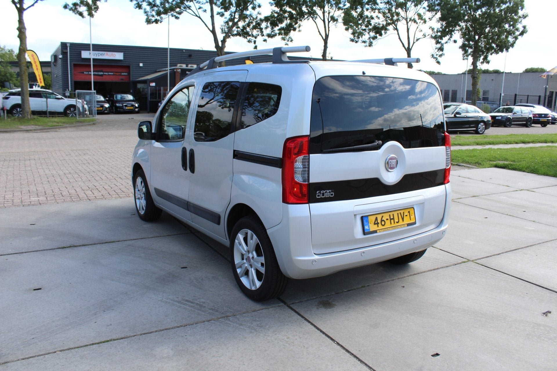 Fiat Qubo 1.4 Dynamic LAGE KM NETTE 5 PERS DUBBELE SCHUIFDEU, Auto's, Voorwielaandrijving, 4 cilinders, 400 kg, Bedrijf