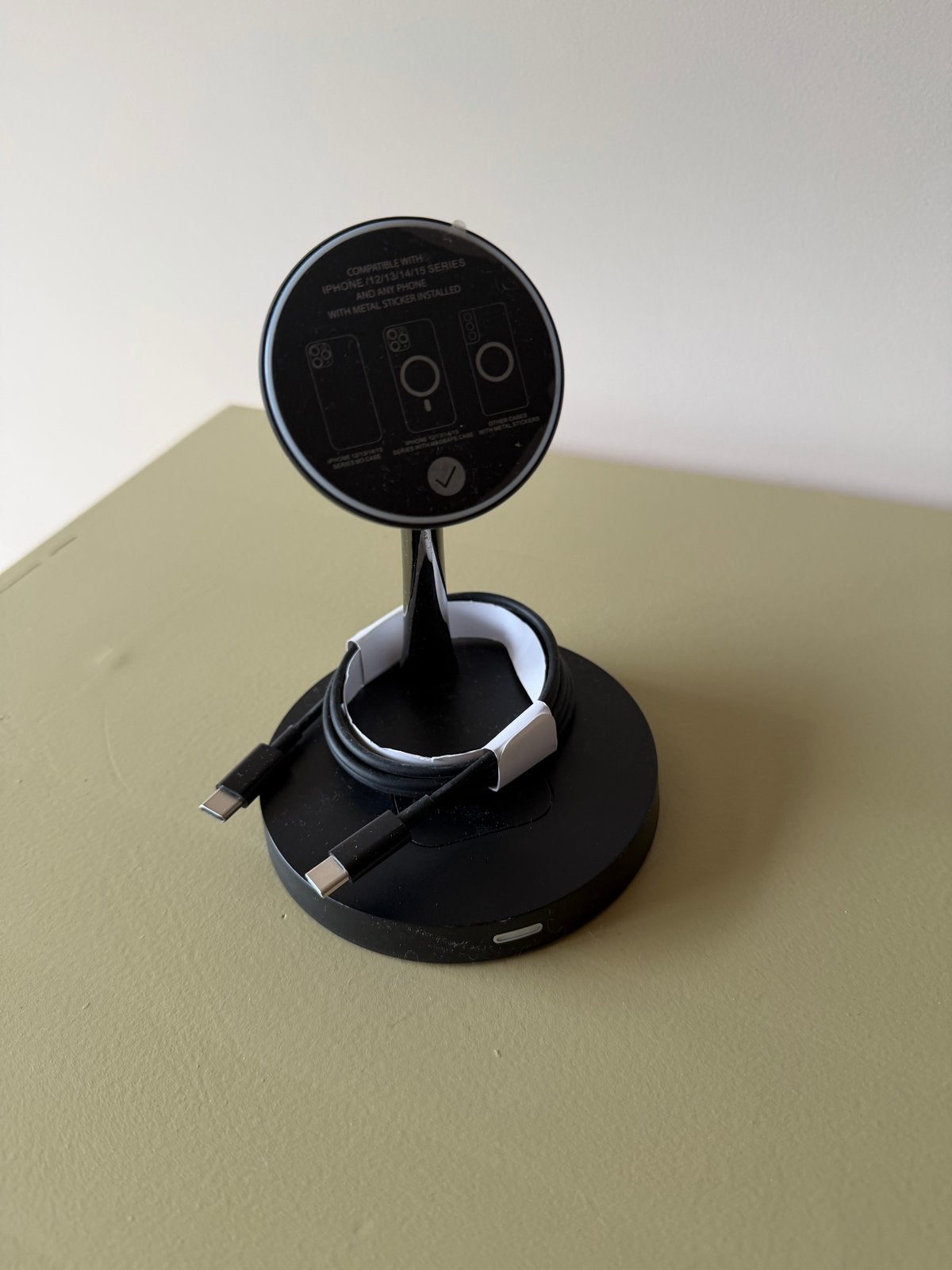 Draadloze oplader met magsafe, Telecommunicatie, Mobiele telefoons | Telefoon-opladers, USB-C, Draadloze oplader, Ophalen of Verzenden