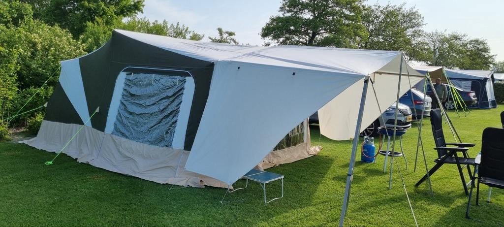 Trigano Odyssee GL Sport 2013 met imperiaal, Ophalen