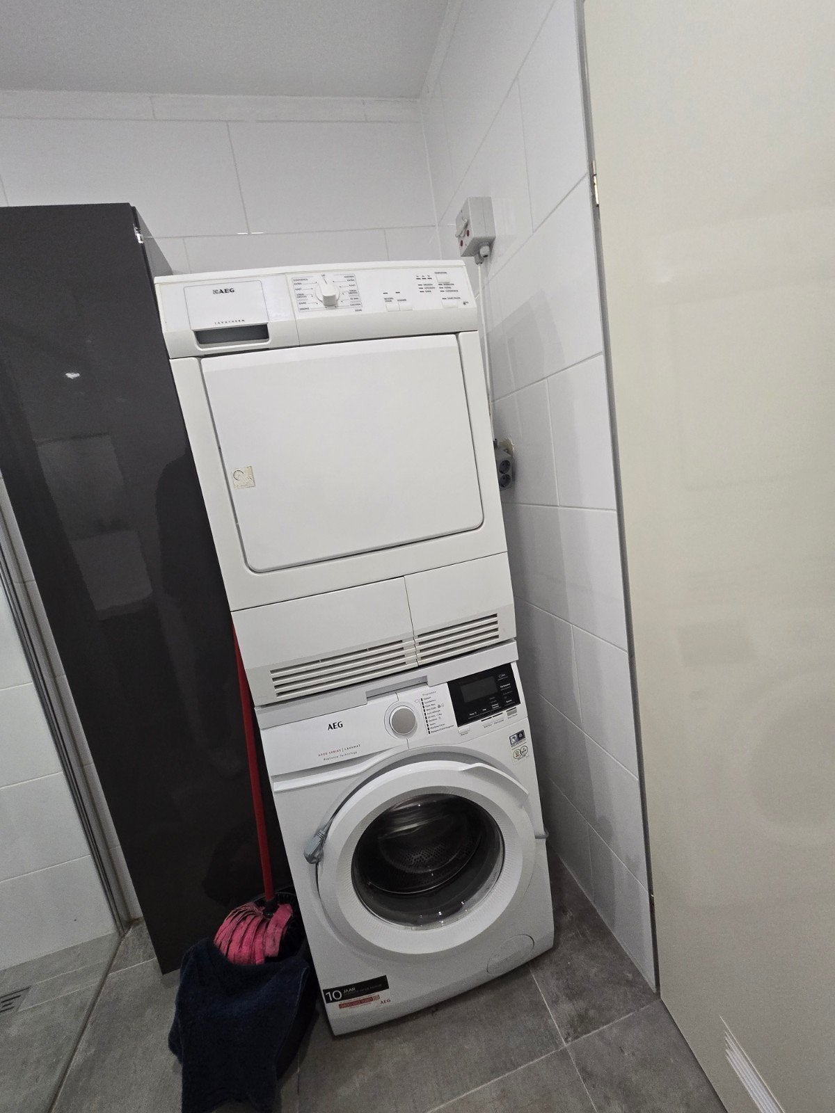 AEG Wasmachine + AEG Wasdroger | Complete set met stapelkit, Ophalen, Condens, 85 tot 90 cm