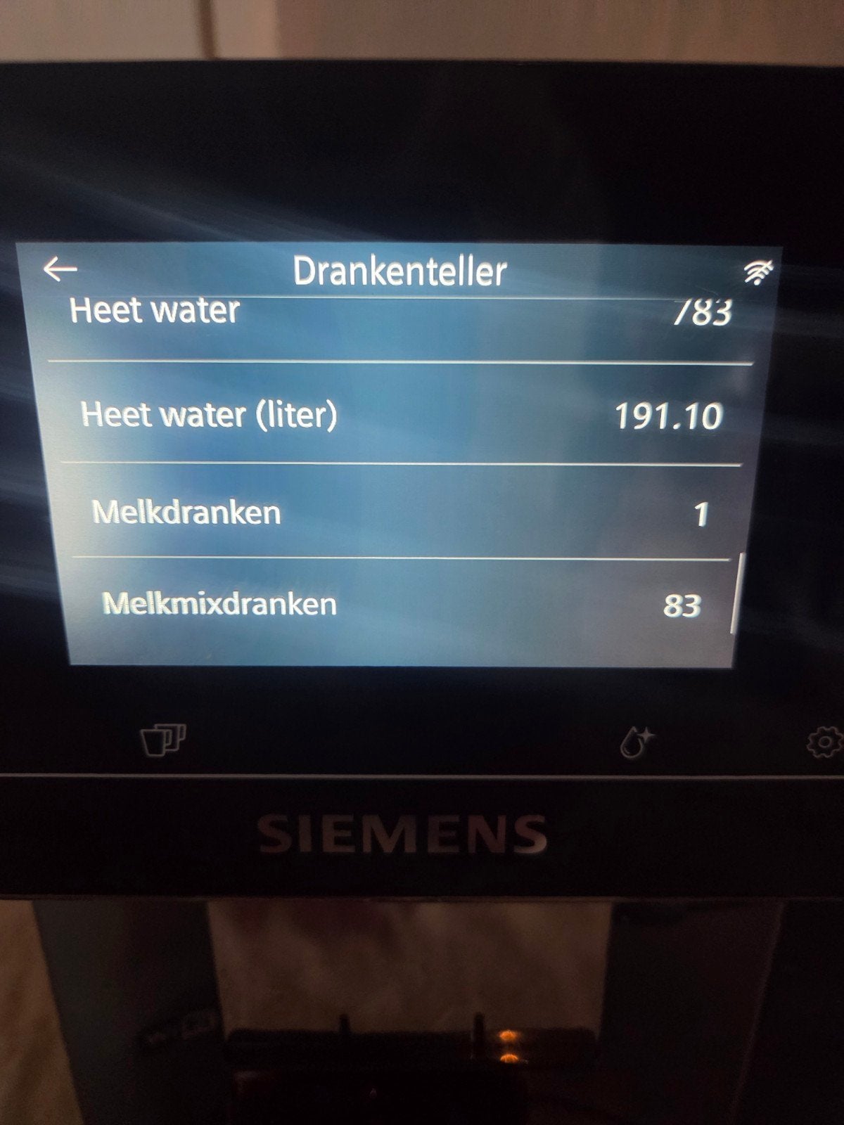 Foto 4 van Siemens EQ700 Classic volautomatische espressomachine
