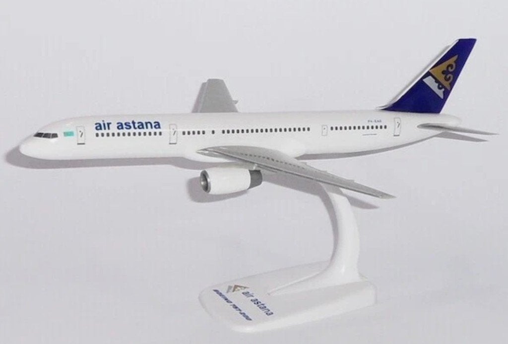 Air Astana Boeing 757-200 1/200 schaalmodel vliegtuig NIEUW, Ophalen of Verzenden, Nieuw, Schaalmodel