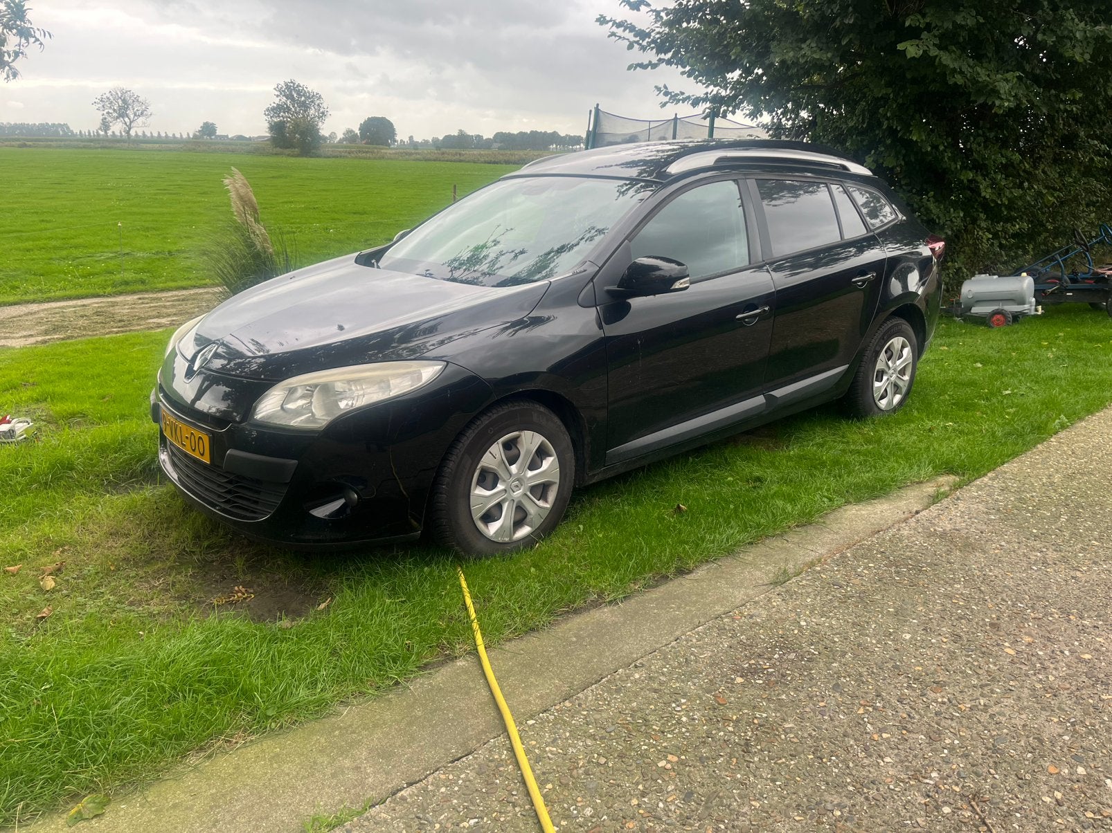 Renault Megane 1.5 D 66 KW Estate VAN 2010, Ophalen, Zwart