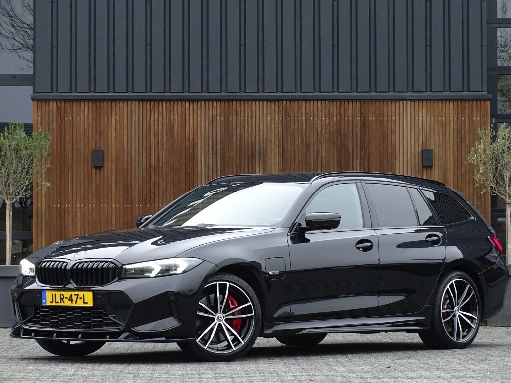 BMW 3 Serie Touring 320e 204PK xDrive M Sport / nieuw type /, Automaat, Gebruikt, Euro 6, 4 cilinders