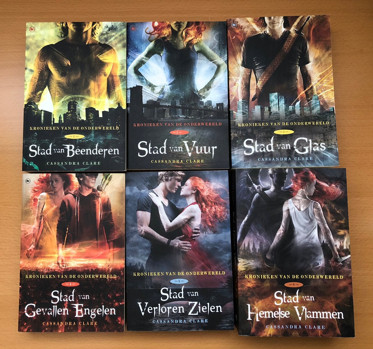 Serie Kronieken van de onderwereld - Cassandra Clare, Ophalen of Verzenden, Gelezen