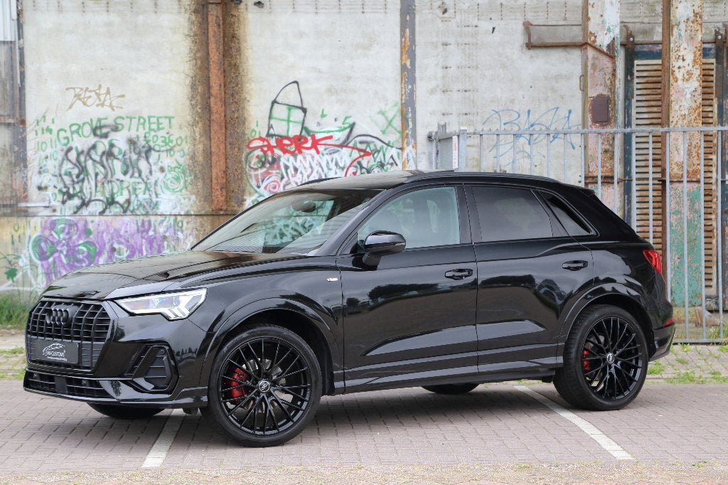 Audi Q3 35 TFSI S-line Pro Line | Pano Matrix LED ACC, Auto's, Audi, 4 cilinders, 150 pk, 1505 kg, Leder en Stof