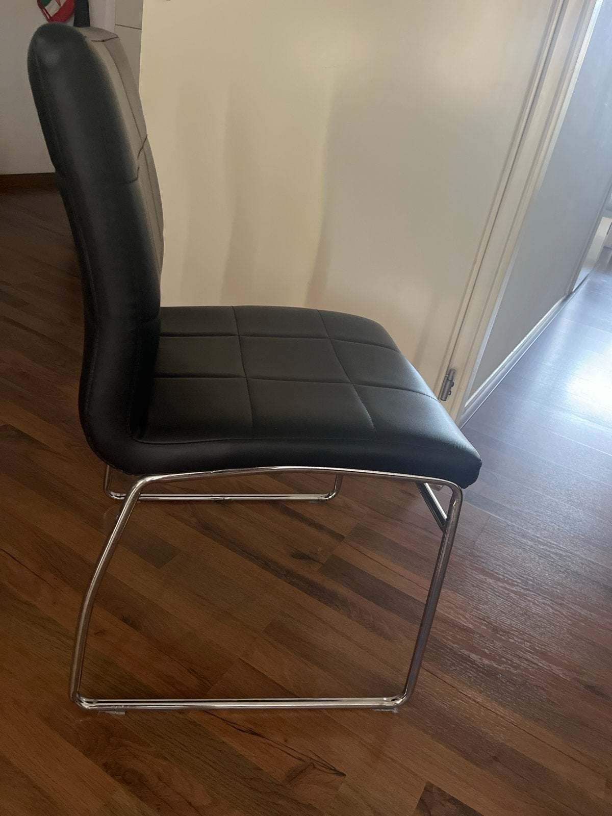 6 zwarte eetkamerstoelen - modern design, Huis en Inrichting, Stoelen, Ophalen, Kunststof, Gebruikt, Zwart