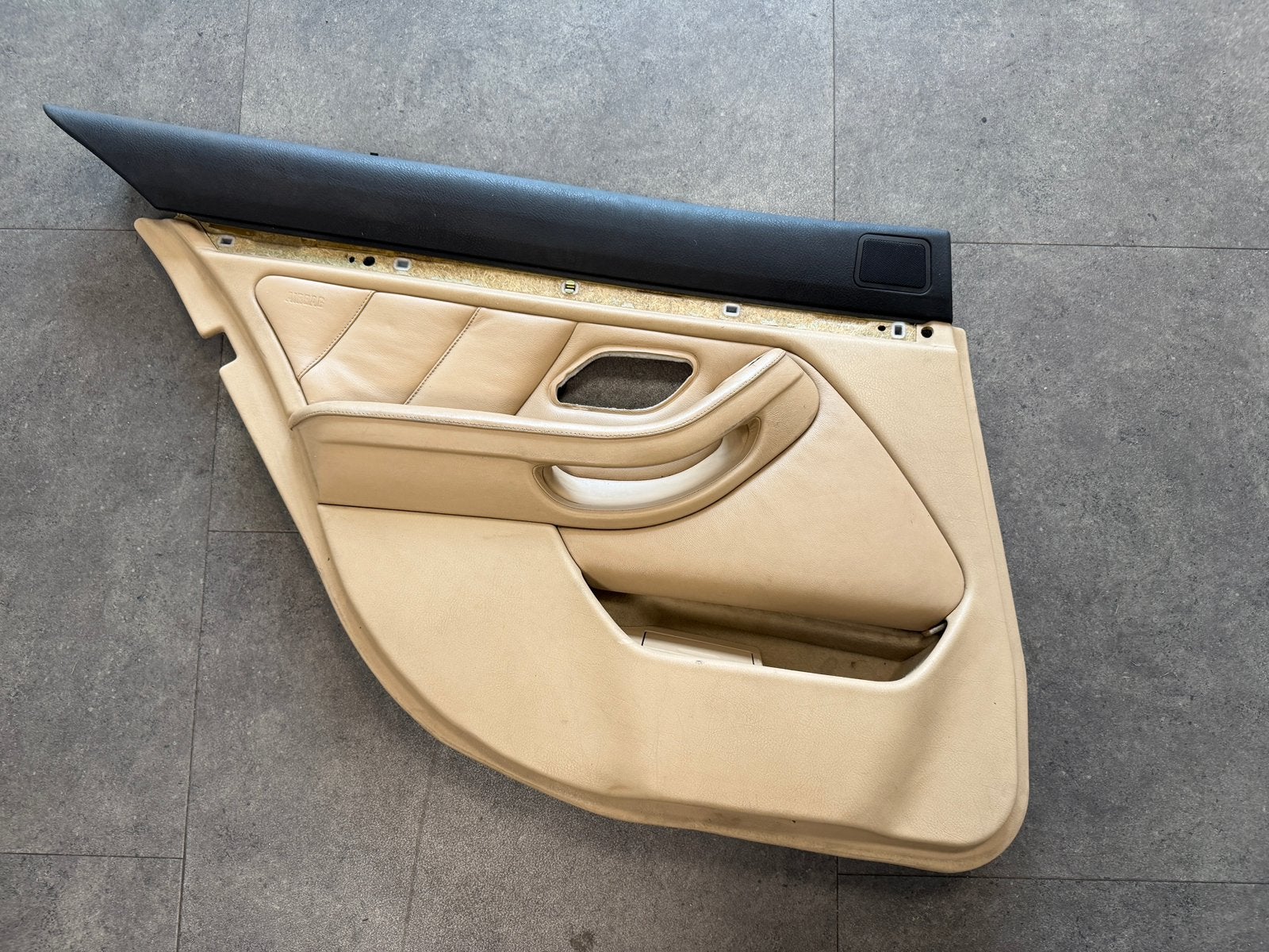 OEM Beige BMW E39 5-Serie Deurpaneel Zijpaneel Linksachter !, Auto-onderdelen, Ophalen of Verzenden, Gebruikt, BMW