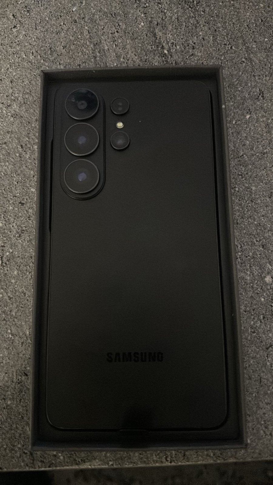 Samsung Galaxy S23 Ultra Zwart -  nieuw, Ophalen, Zwart, Touchscreen, Zo goed als nieuw