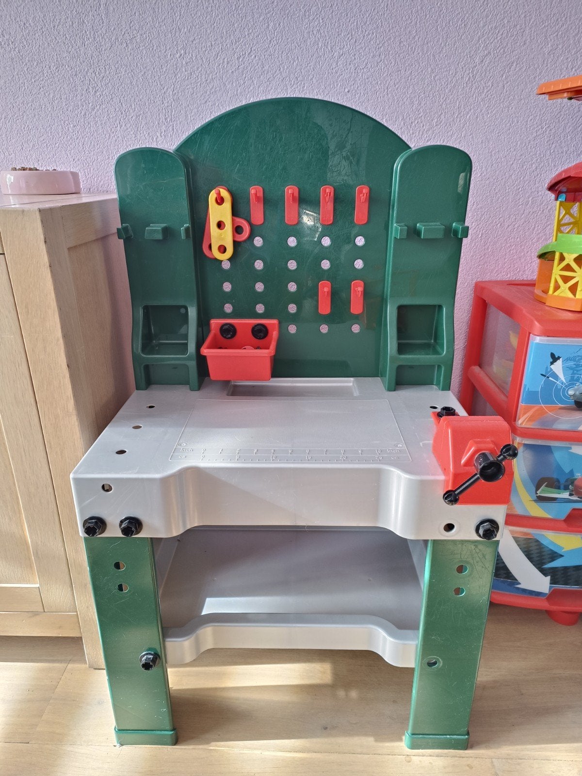 Bosch werkbank, Kinderen en Baby's, Speelgoed | Speeltafels, Ophalen, Zo goed als nieuw